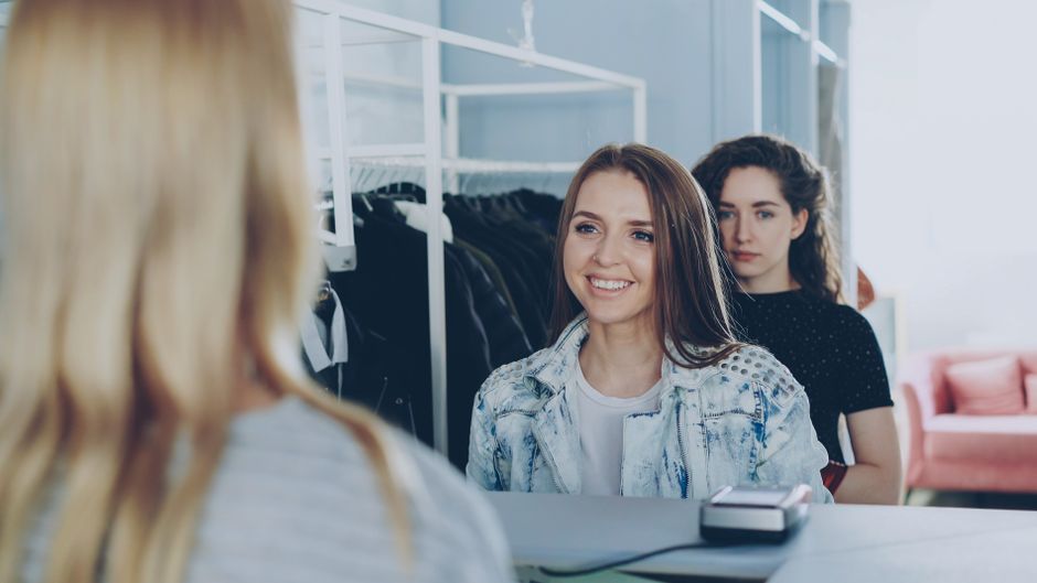 Omnichannel vs. Multichannel Marketing: The Difference That Doubles Your Customer Lifetime Value